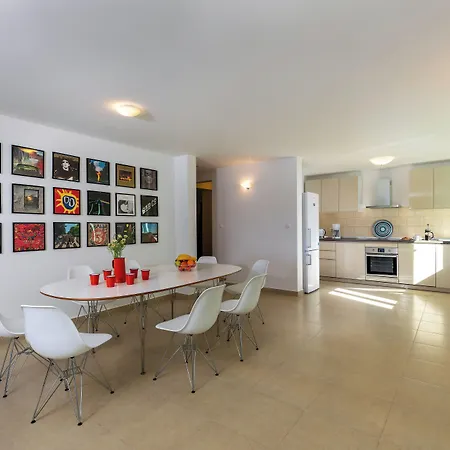 Portobello Near Labin Sumber