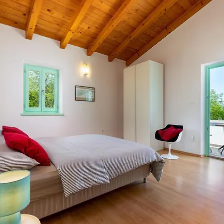 Villa Portobello Near Labin Sumber